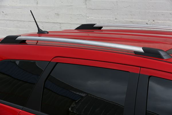 Le crossover Fiat Freemont Cross adopte les codes du « outdoor »