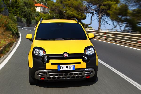 Fiat Panda Cross: un mini-SUV 4x4 unique en son genre