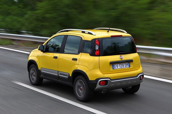 Fiat Panda Cross: un mini-SUV 4x4 unique en son genre