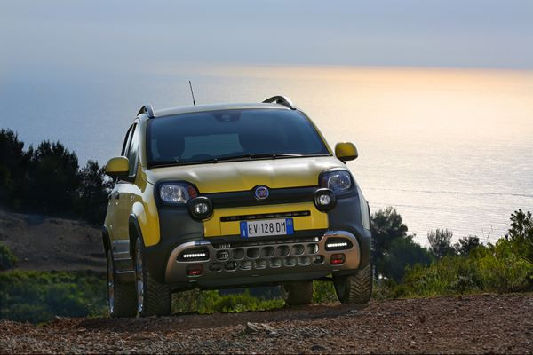 Fiat Panda Cross: un mini-SUV 4x4 unique en son genre