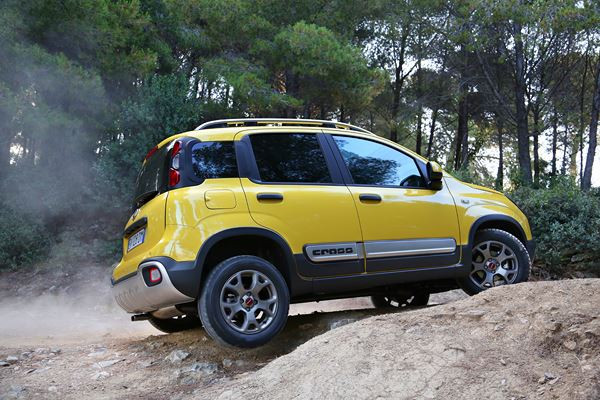Fiat Panda Cross: un mini-SUV 4x4 unique en son genre