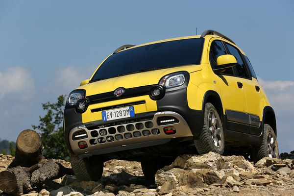 Fiat Panda Cross: un mini-SUV 4x4 unique en son genre
