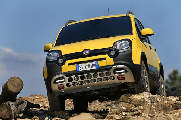 Fiat Panda Cross: un mini-SUV 4x4 unique en son genre