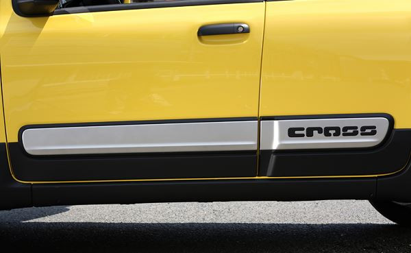Fiat Panda Cross: un mini-SUV 4x4 unique en son genre
