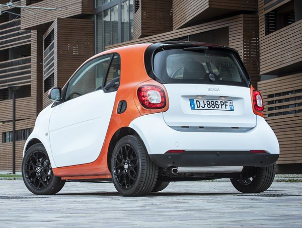 La petite smart fortwo entend rester la plus agile en ville
