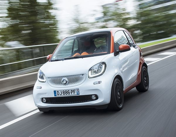 La petite smart fortwo entend rester la plus agile en ville
