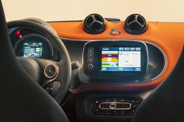 La petite smart fortwo entend rester la plus agile en ville