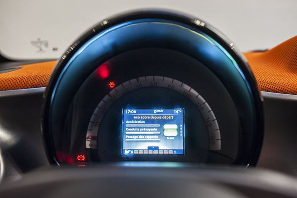 La petite smart fortwo entend rester la plus agile en ville