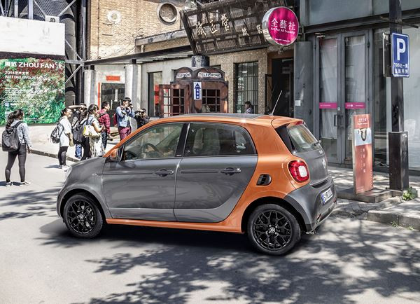 La smart forfour répond à des besoins rationnels sous des lignes émotionnelles