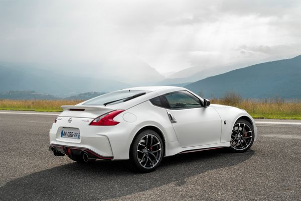 Le Nissan 370Z Nismo reçoit de nombreuses modifications