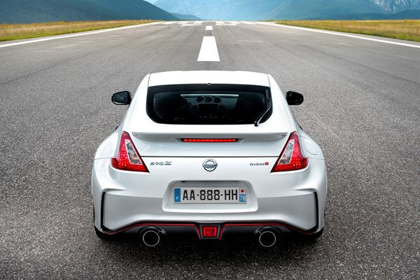 Le Nissan 370Z Nismo reçoit de nombreuses modifications
