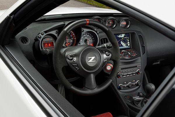 Le Nissan 370Z Nismo reçoit de nombreuses modifications