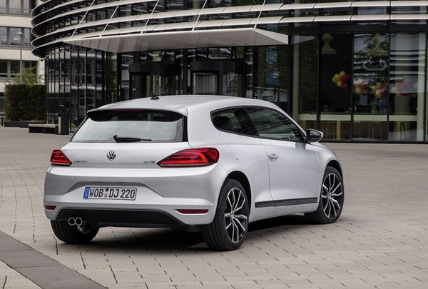 Le coupé Volkswagen Scirocco légèrement restylé reçoit de nouveaux moteurs