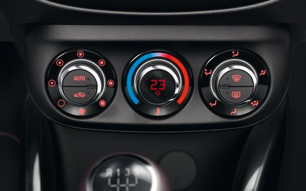 Le mini crossover urbain découvrable Opel Adam Rocks sort des sentiers battus