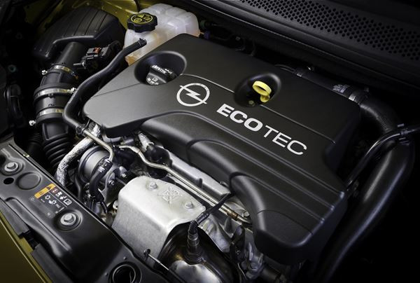 Le mini crossover urbain découvrable Opel Adam Rocks sort des sentiers battus