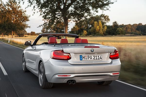 La BMW Série 2 se décline en mode cabriolet