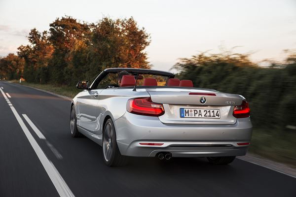 La BMW Série 2 se décline en mode cabriolet