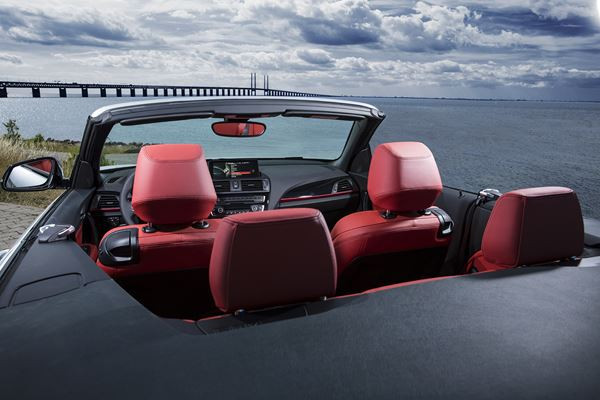 La BMW Série 2 se décline en mode cabriolet