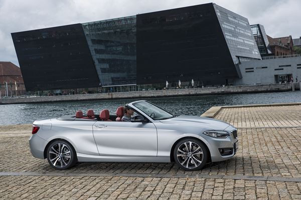 La BMW Série 2 se décline en mode cabriolet