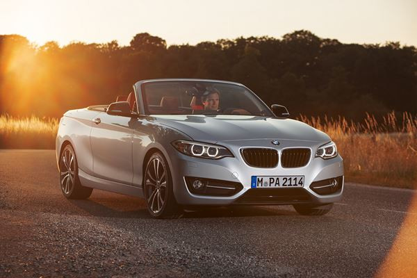 La BMW Série 2 se décline en mode cabriolet