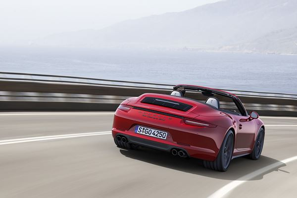La Porsche 911 se décline en mode GTS