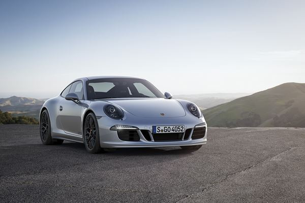 La Porsche 911 se décline en mode GTS