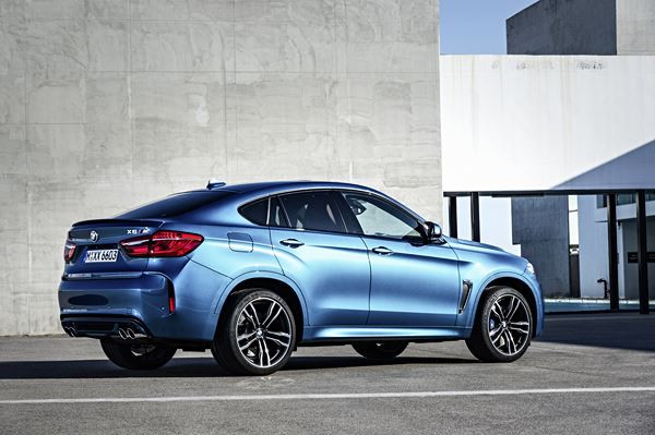 BMW X6 M: prestance imposante et performances routières impressionnantes