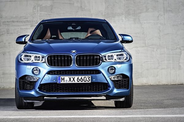 BMW X6 M: prestance imposante et performances routières impressionnantes