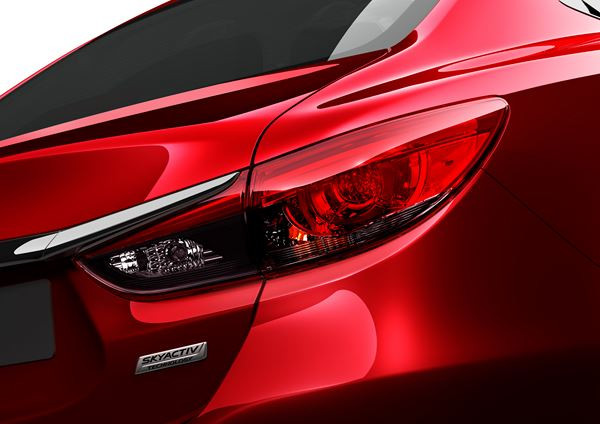 La Mazda 6 s'offre des évolutions de design extérieur et de nouvelles technologies