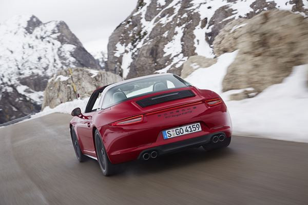 La Porsche 911 Targa 4 GTS fête son lancement au salon de Détroit