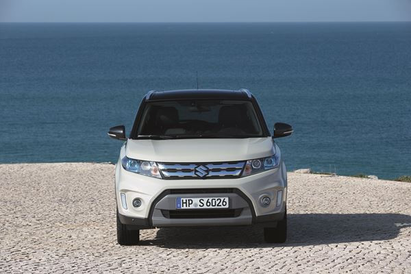 Le Suzuki Vitara adopte un design robuste et une transmission intégrale