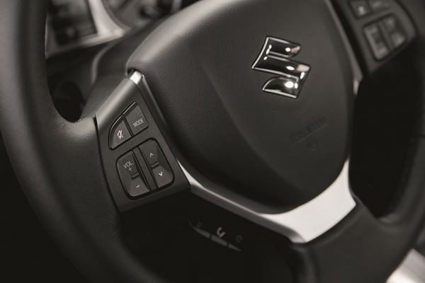 Le Suzuki Vitara adopte un design robuste et une transmission intégrale