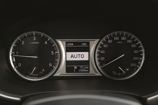 Le Suzuki Vitara adopte un design robuste et une transmission intégrale