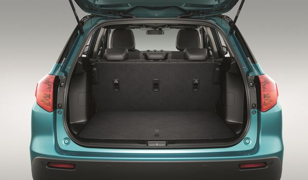 Le Suzuki Vitara adopte un design robuste et une transmission intégrale