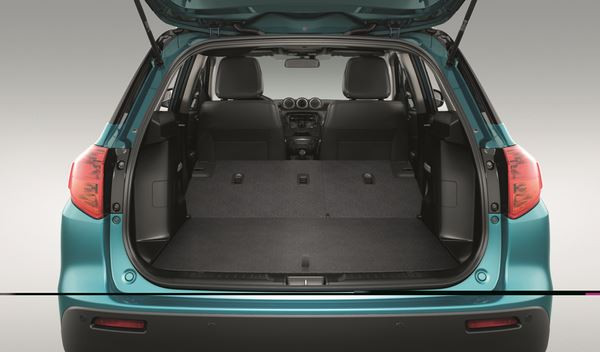 Le Suzuki Vitara adopte un design robuste et une transmission intégrale