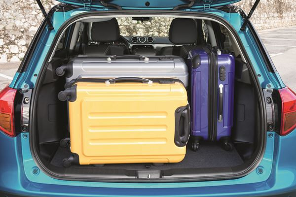 Le Suzuki Vitara adopte un design robuste et une transmission intégrale