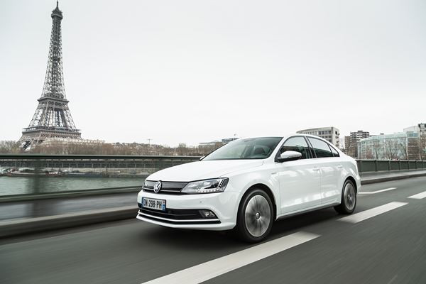 La Volkswagen Jetta relookée en approche