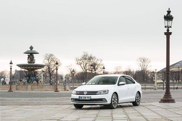 La Volkswagen Jetta relookée en approche
