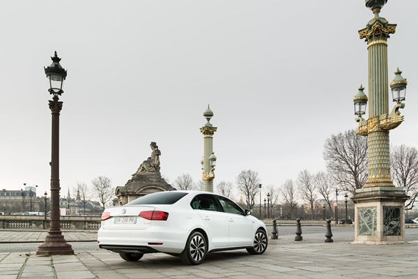 La Volkswagen Jetta relookée en approche