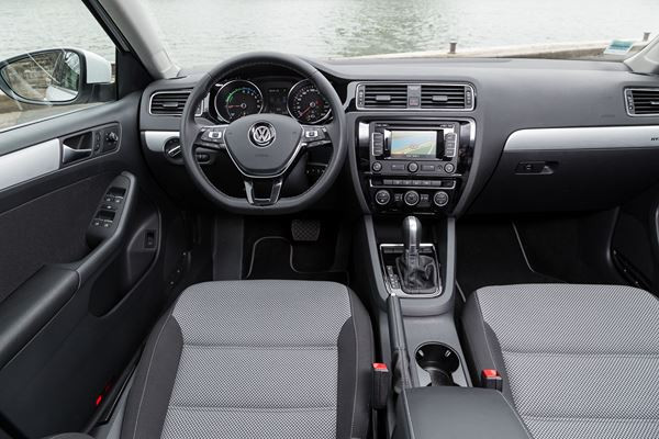 La Volkswagen Jetta relookée en approche