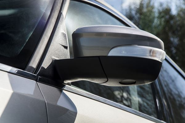 Le Ford S-Max fait le plein d'équipements d'aide à la conduite