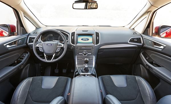 Le Ford S-Max fait le plein d'équipements d'aide à la conduite