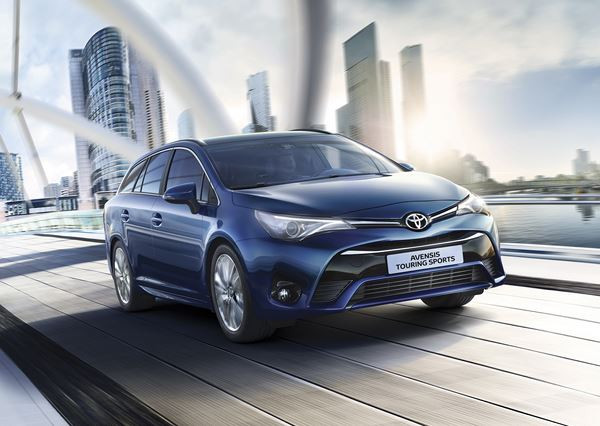 Une Toyota Avensis aux lignes plus dynamiques