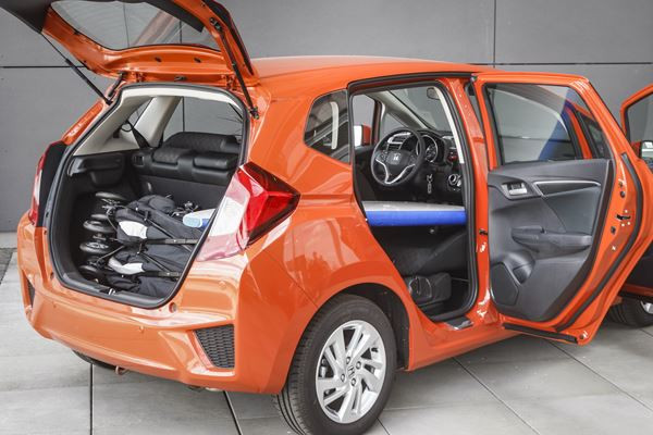 La troisième génération de la Honda Jazz en approche