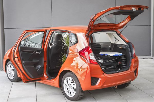 La troisième génération de la Honda Jazz en approche