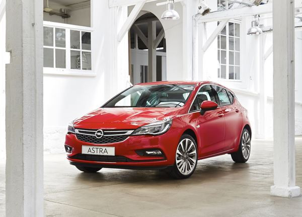 La nouvelle Opel Astra adopte des lignes athlétiques sophistiquées