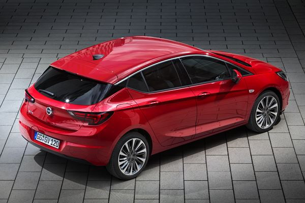 La nouvelle Opel Astra adopte des lignes athlétiques sophistiquées