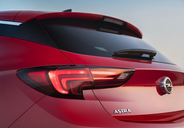 La nouvelle Opel Astra adopte des lignes athlétiques sophistiquées