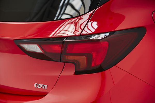 La nouvelle Opel Astra adopte des lignes athlétiques sophistiquées