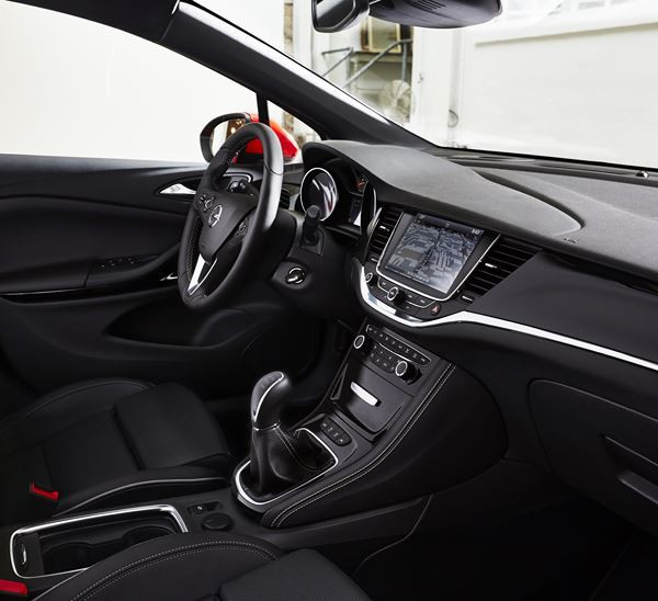 La nouvelle Opel Astra adopte des lignes athlétiques sophistiquées